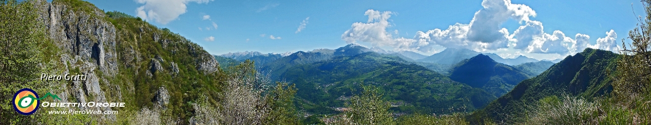 19 Panoramica dal sentiero 'Passo Lumaca'....jpg